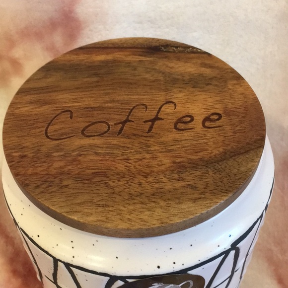 White & Black Geometric Ceramic Coffee Storage Canister NWT The Old Pottery Co - Picture 2 of 16